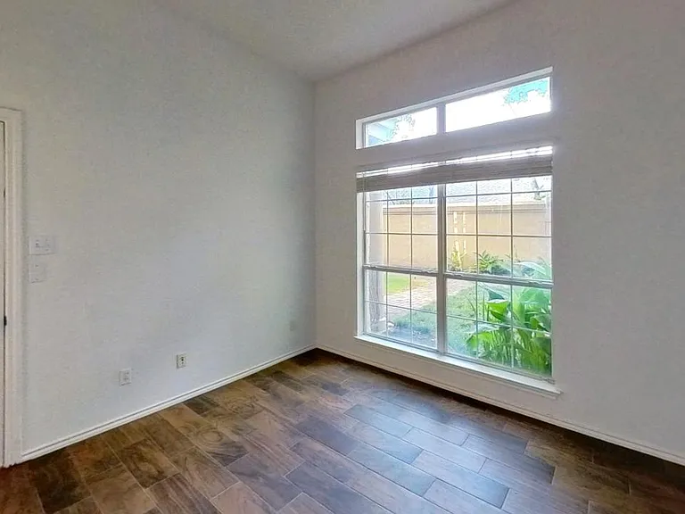 2918 Ranch Road 620 N #204 — Photo 13