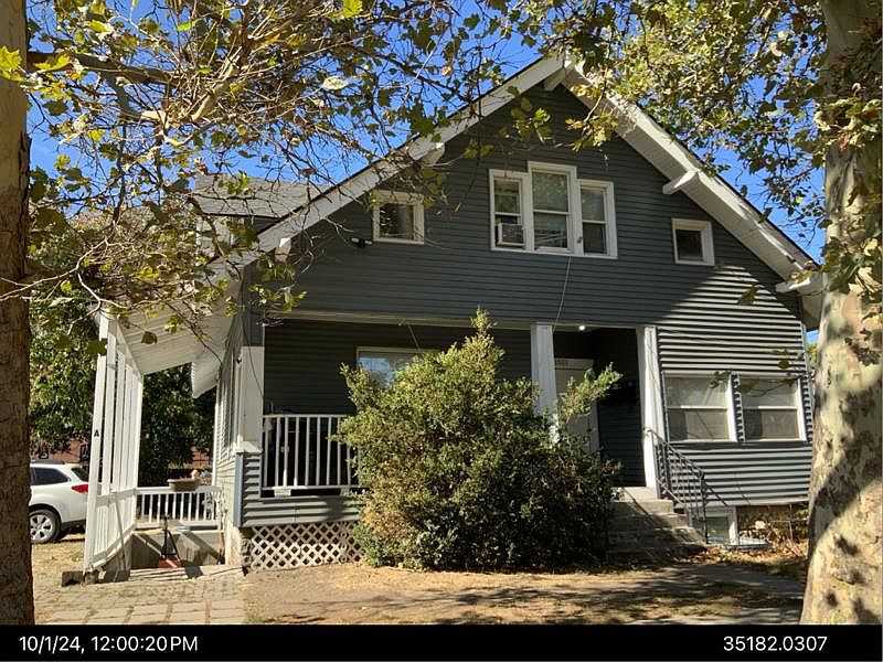 1511 N Lincoln St, Unit C is two upper level. 
Unit A is lower level that has private stairwell on the side of the house. 
Unit C is lower level that has private stairwell on the back of the house.