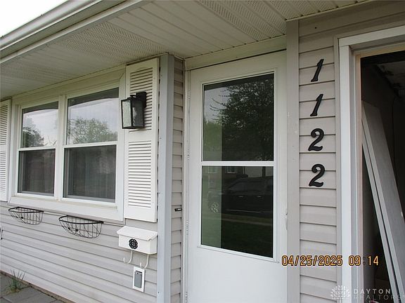 2nd image of 1122 Larrel Ln
