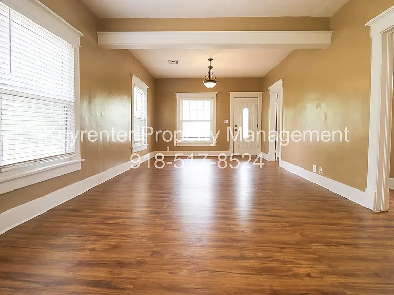 412 N McKinley Ave — Photo 3