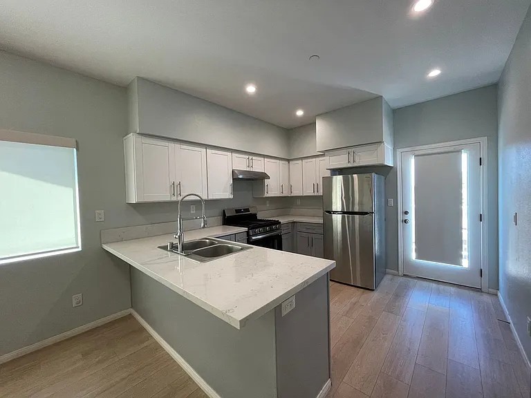 Modern Two Bedroom Two Bathroom Apartment in El Cajon! — Photo 1