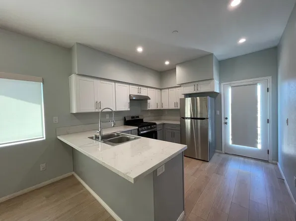 Modern Two Bedroom Two Bathroom Apartment in El Cajon!, 132 E Washington Ave, El Cajon, CA 92020
