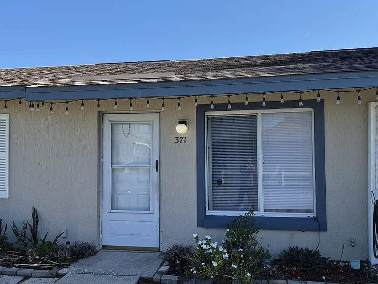 371 Winter Ridge Blvd — Photo 5
