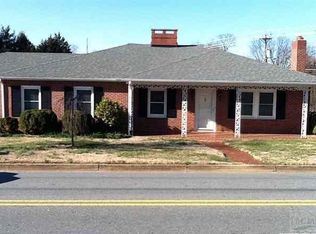 3 W Highland Ave, Granite Falls, NC 28630