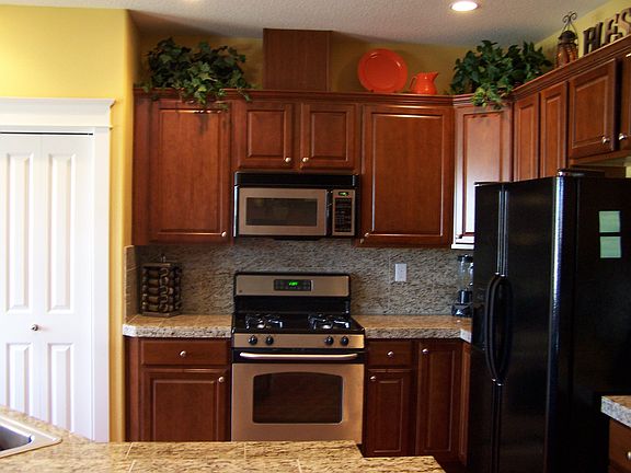 Cherry Wood, Stainless Steel, Granite Counters...