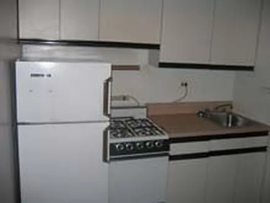 Rented by Eric Goodman Realty Corp | media 28