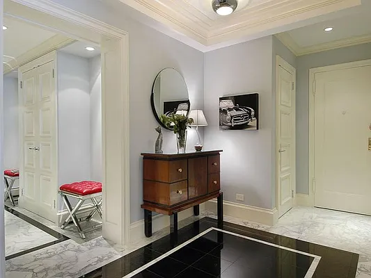 Sold by Sotheby's International Realty | media 18