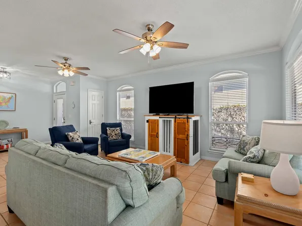 28 Aquamarine Cv #Id1285923p, Miramar Beach, FL 32550