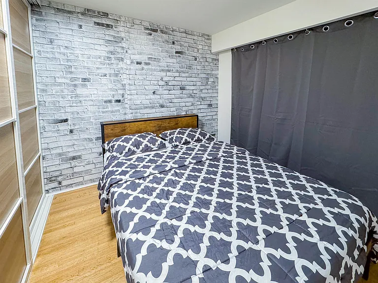 1925 Nelson St #102 — Photo 6