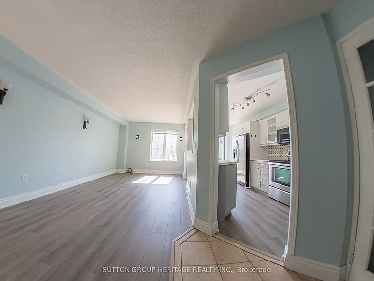 20 Oglevie Dr — Photo 8