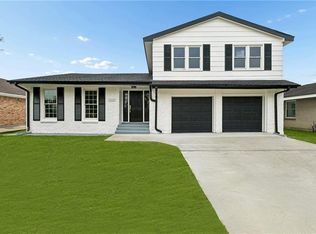 409 Lynnmeade Rd, Gretna, LA 70056