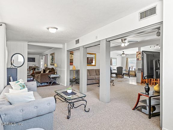 5th image of 904 TOWNSEND Boulevard