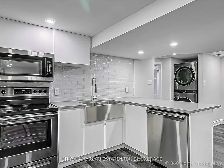 176 Wellesworth Dr #BASEMENT — Photo 8