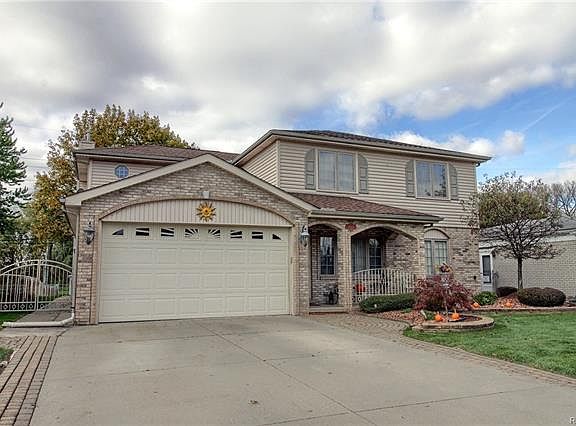 3rd image of 35085 Cathedral Dr