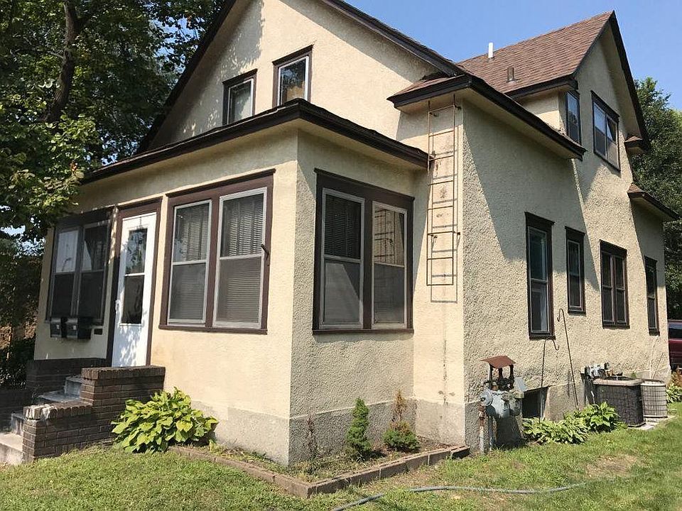 1st image of 339 Lowry Ave NE #1