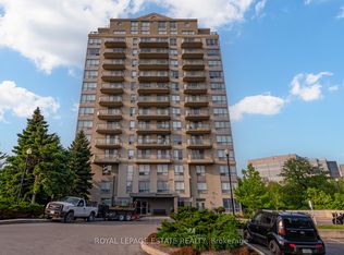 399 S Park Rd #806, Markham, ON L3T7W6