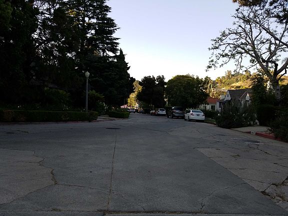 5th image of 3234 Ellington Dr