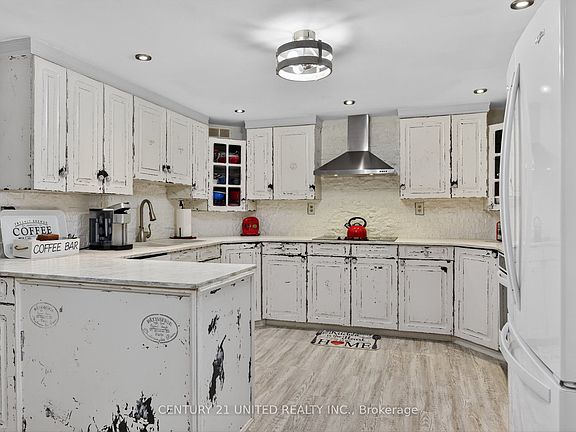 3rd image of 216 Alpine Lake Rd