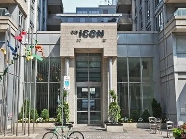 250 Wellington St W, Toronto, ON