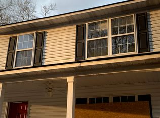 6236 Hedingham Dr, Hope Mills, NC 28348