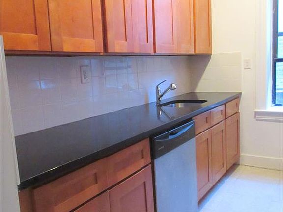 2nd image of 2849 33rd St APT 2A