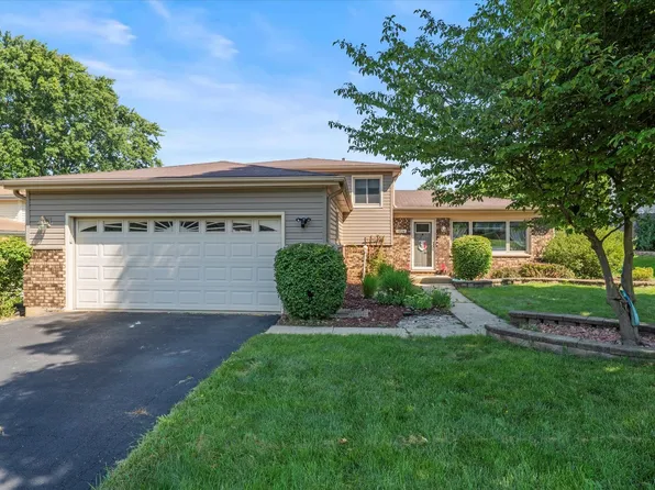 1724 Patricia Ln, Saint Charles, IL 60174