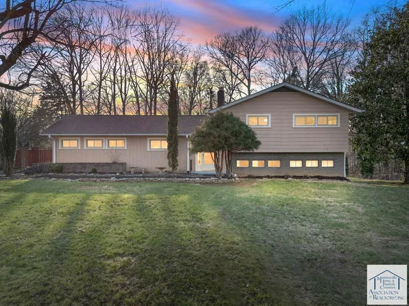 716 Clarke Rd, Martinsville, VA 24112