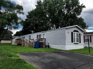 1623 Hall St, Shoreview, MN 55126