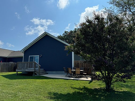 Back porch and deck of Master Bedroom