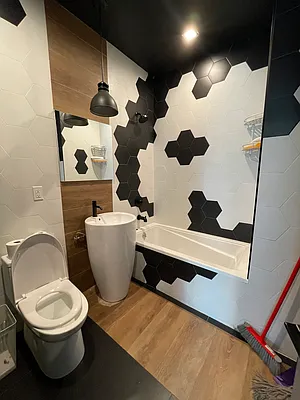 Rented by Brooklyn Group | media 7