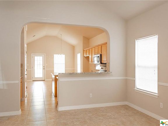 4th image of 1635 Hanz Dr