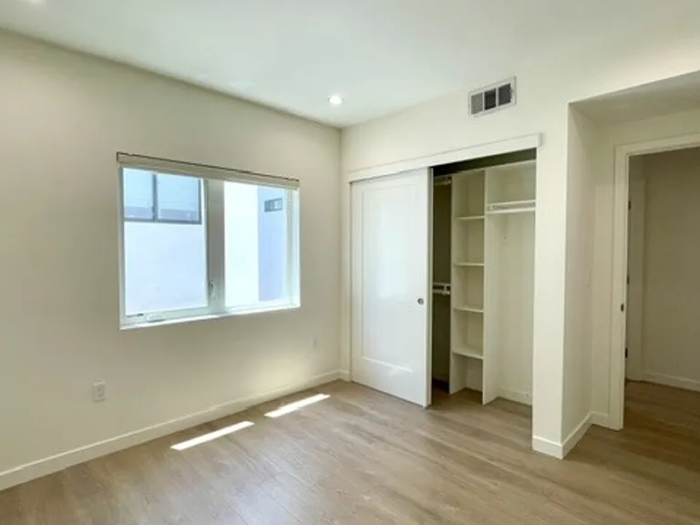 5222 Satsuma Ave — Photo 31