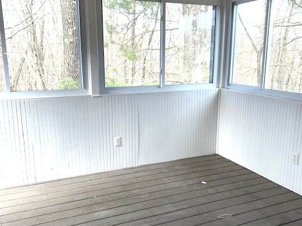 120 Summer Rd, Boxboro, MA 01719