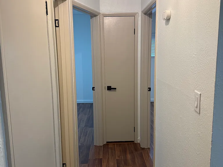 1004 Elm St — Photo 12