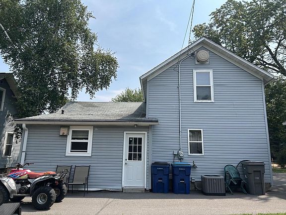 4th image of 205 3RD STREET