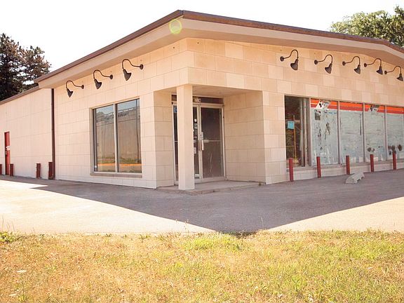 711 N Elmhurst Rd , Prospect