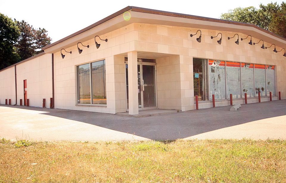 711 N Elmhurst Rd , Prospect