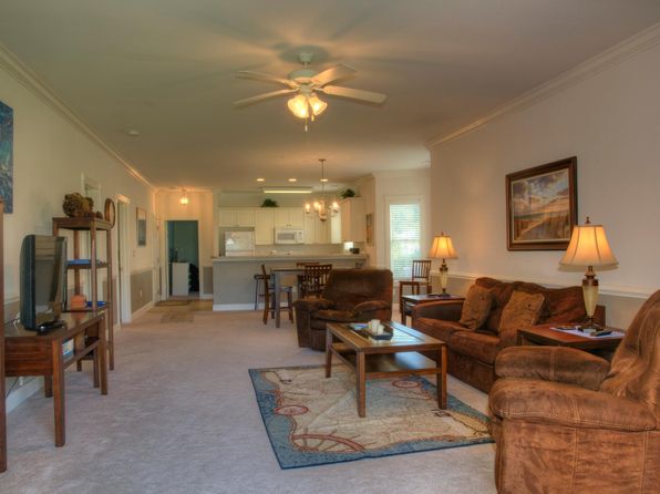 4847 Luster Leaf Cir APT 101