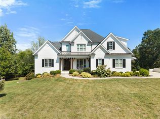 2435 Wellsburg Ct, Clemmons, NC 27012