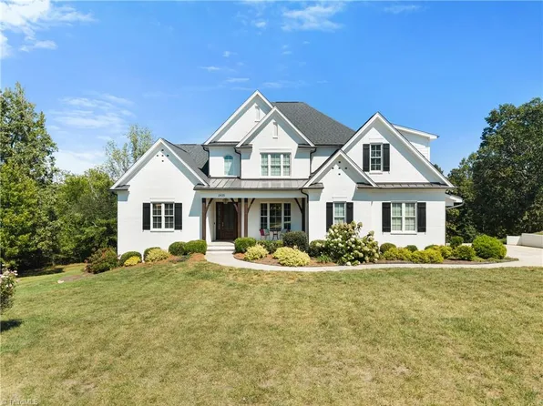 2435 Wellsburg Ct, Clemmons, NC 27012