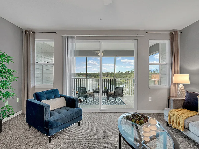 Lake View Single Suite