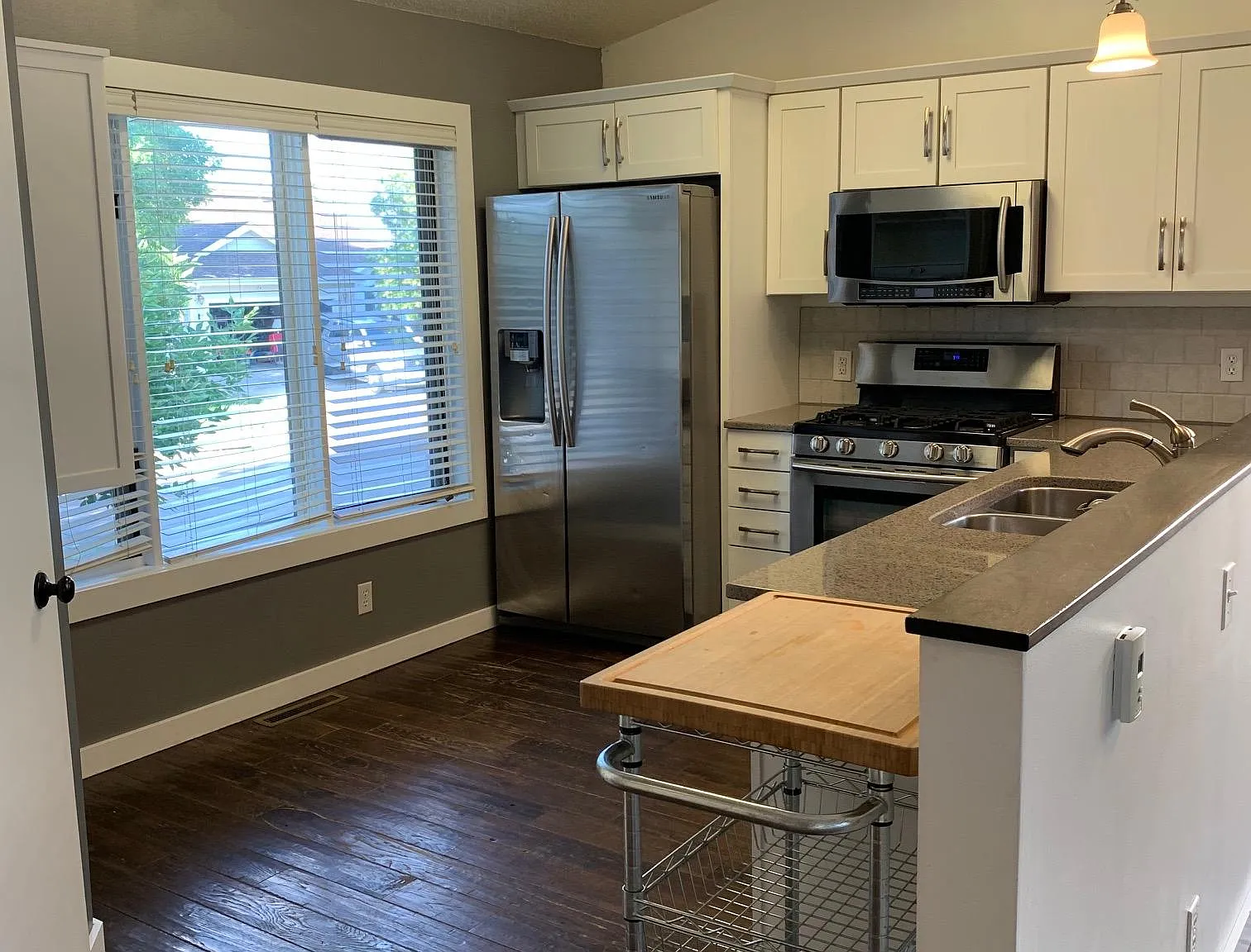 3 bed, 1632 sqft, $2,200 — Photo 4