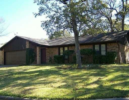 1st image of 2604 Clearwood Ct