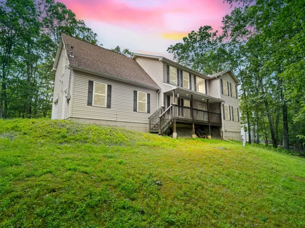 335 Sugarbush Rd, Henryville, PA 18332