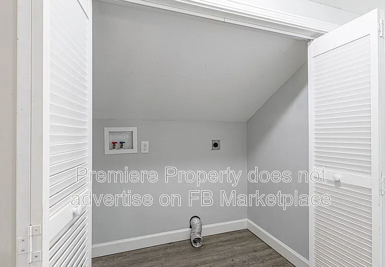 4108 N Mersington Ave — Photo 11