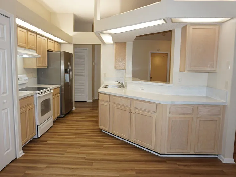 5050 Acre Estates Dr W — Photo 5
