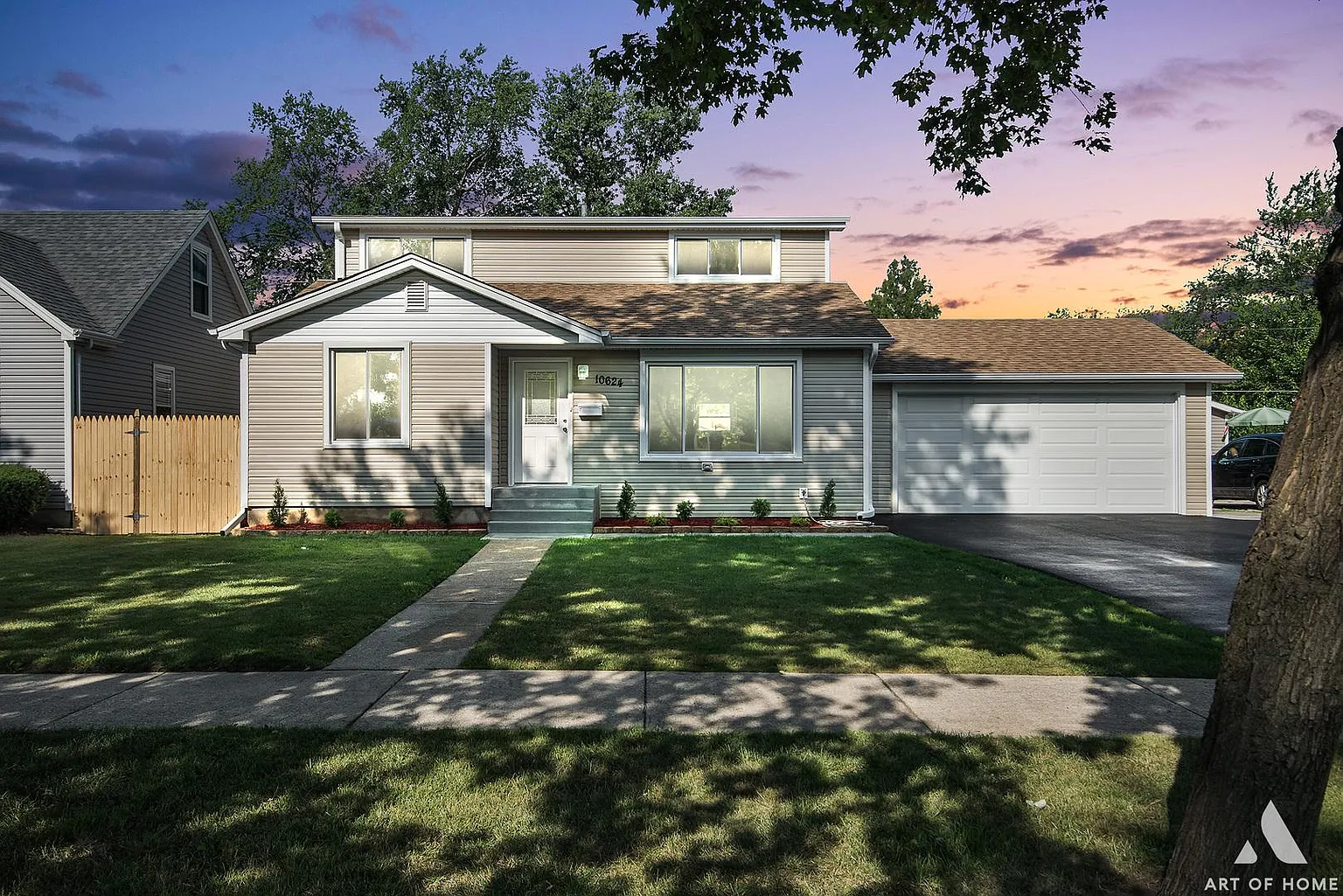 10624 Oak Park Ave photo 1