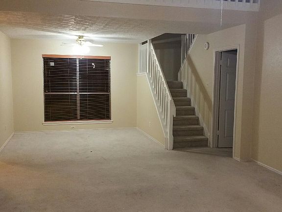3rd image of 10602 Prospect Hill Dr