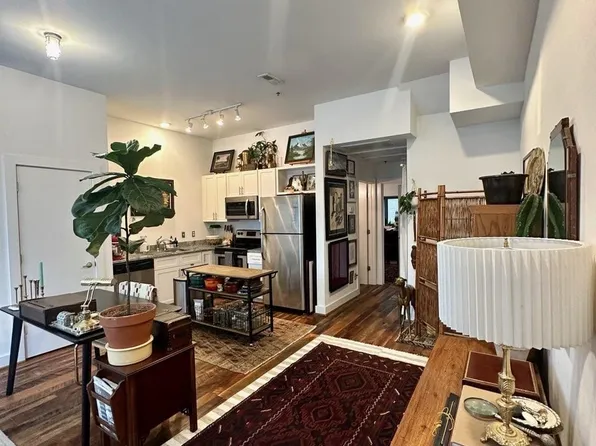 1225 4th Ave S APT 113, Nashville, TN 37210