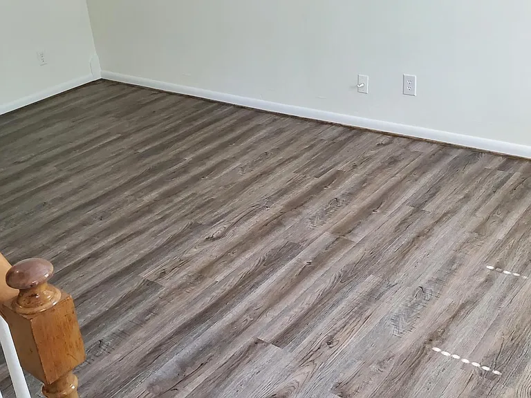 2130 Wake Forest St — Photo 3